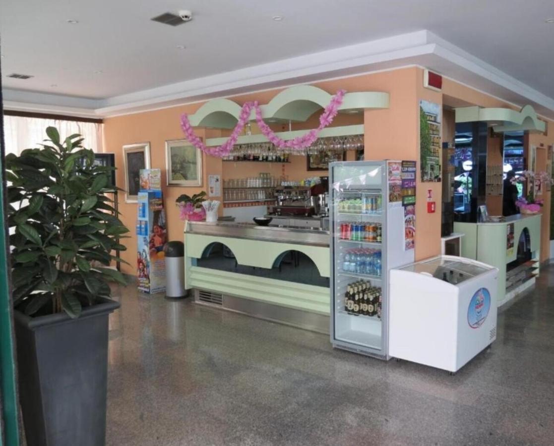 Gemini Hotel